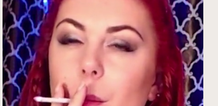 Big baby - sexy Smoking-beautiful - Elegant smoking cigarettes and smoking mixture